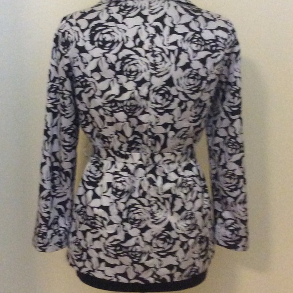 Elena Solano Jacket - Picture 2 of 4